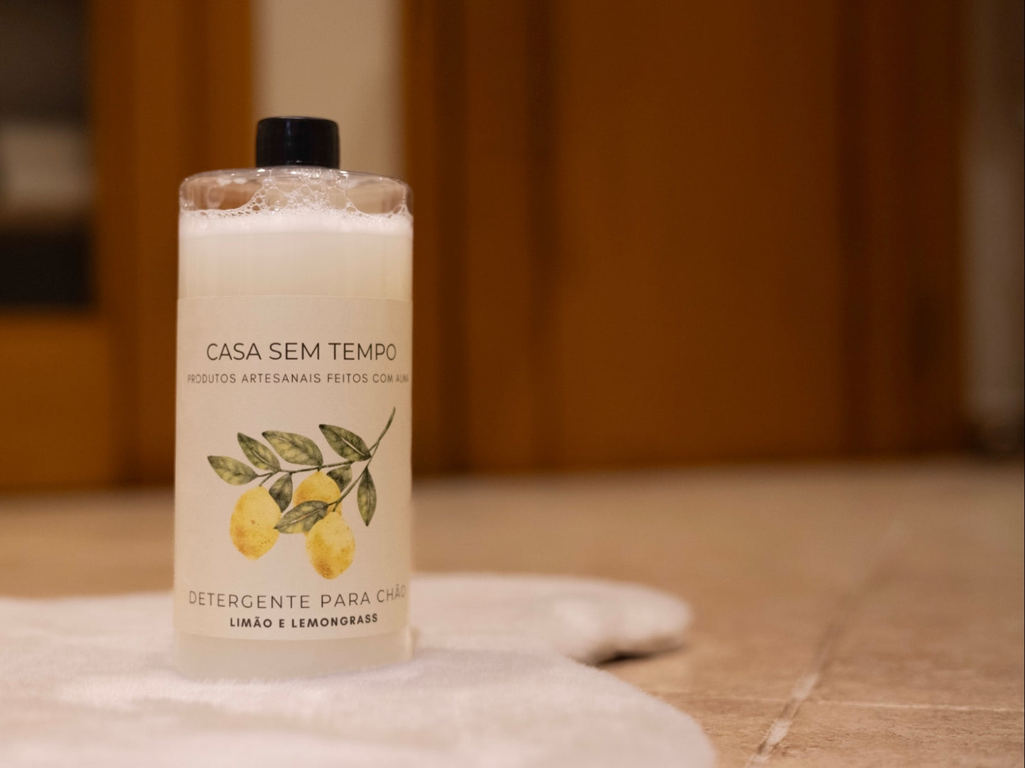 DETERGENTE PARA CHÃO Limão e Lemongrass (1L)